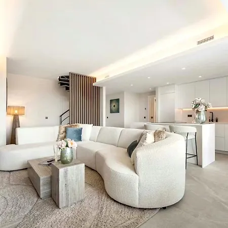 Casco Antiguo דירה *